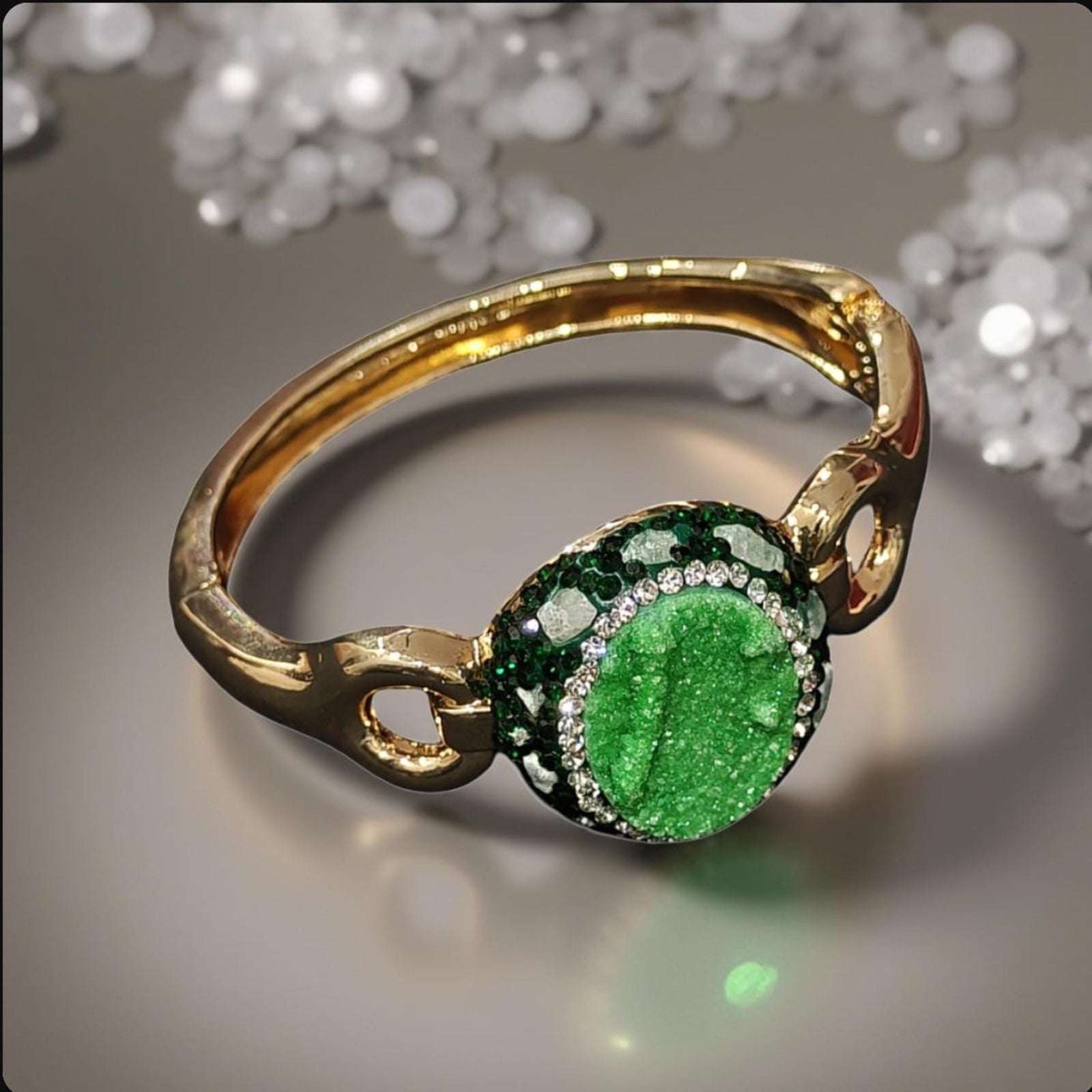 Emerald Glow Turkish Bracelet