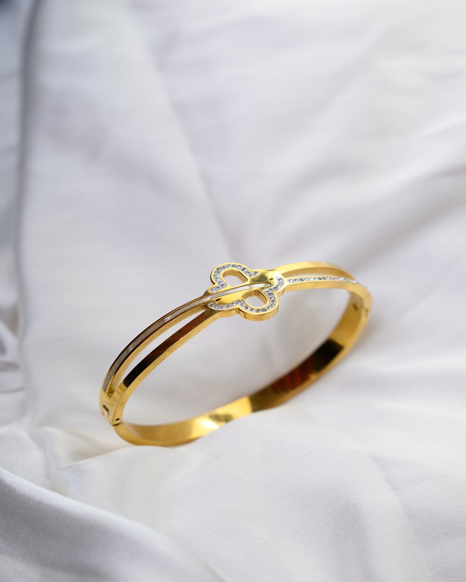 Golden Anti-Tarnish Bracelet