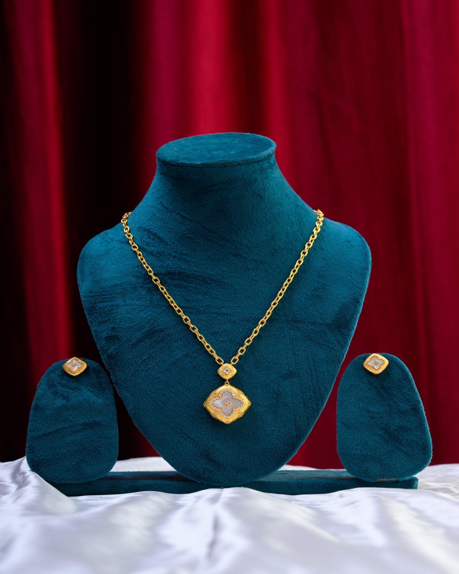 Turkish MOP with High Quality 18K Gold Polish Long Chain with Earrings