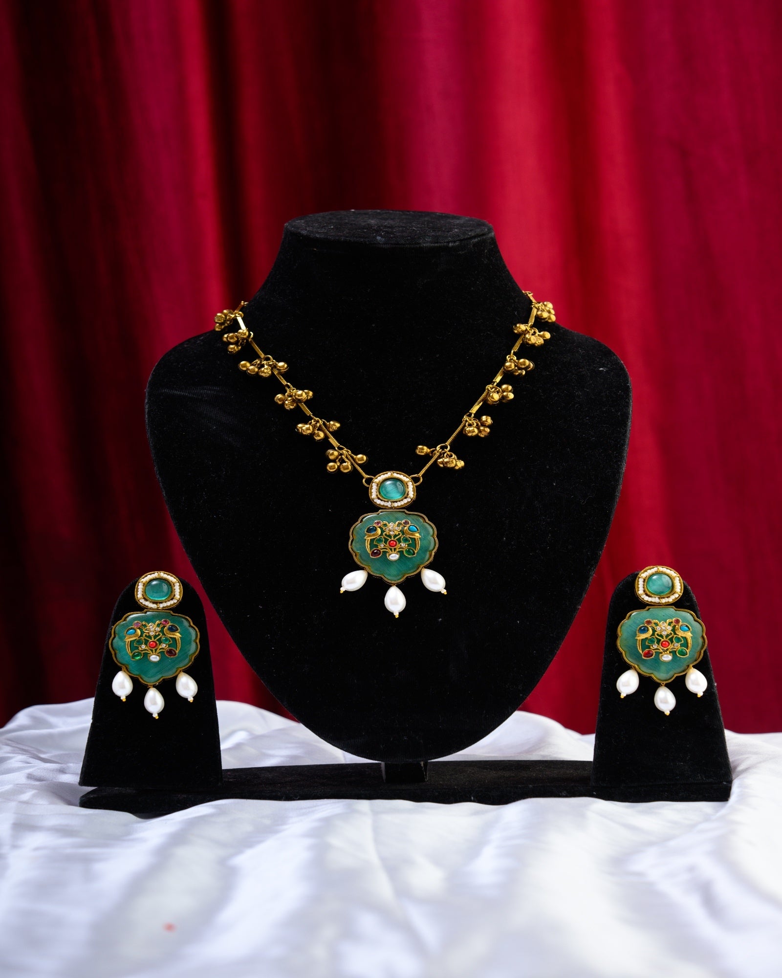 Green Stone with Mehendi Polish Necklace with Earrings