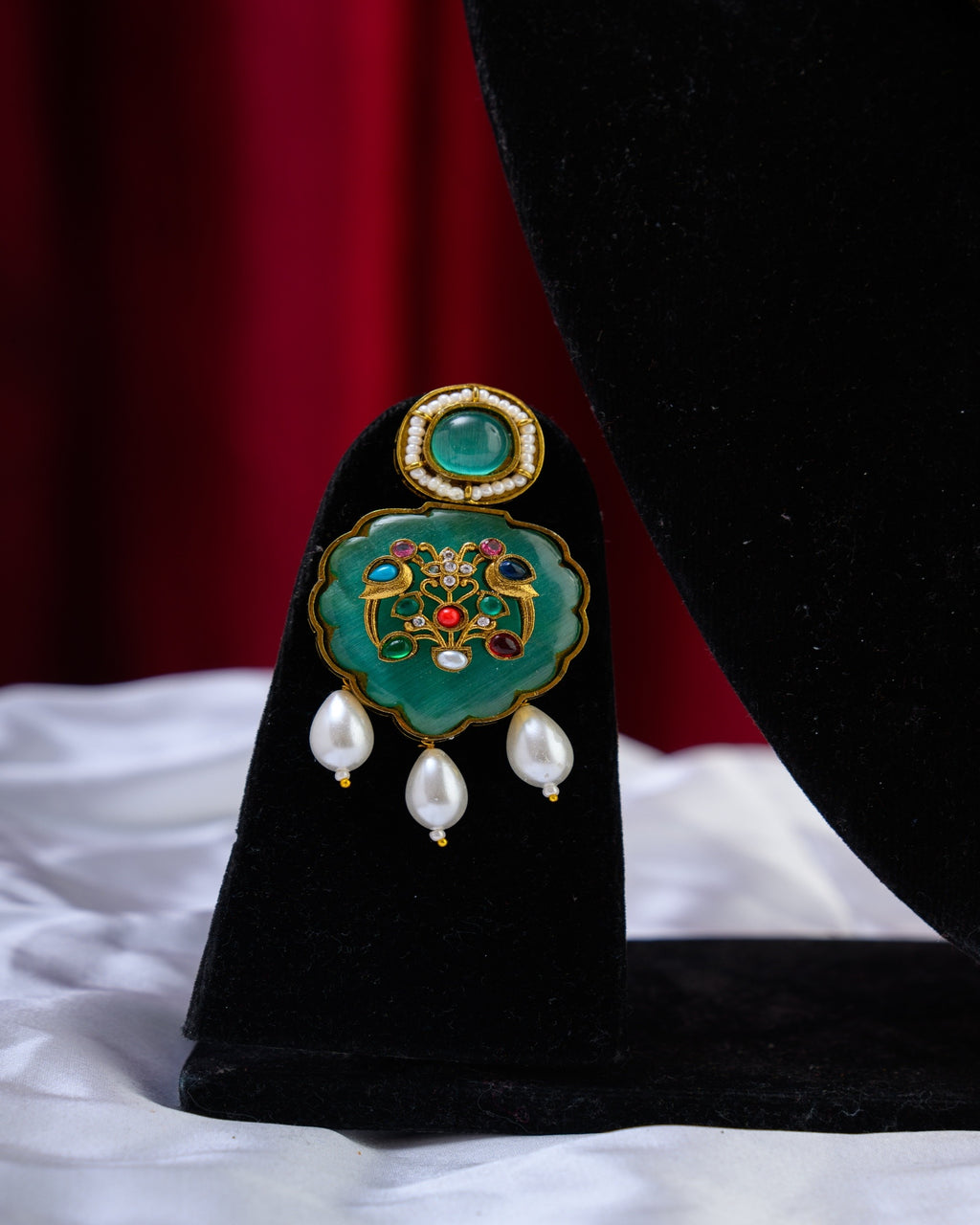 Green Stone with Mehendi Polish Necklace with Earrings