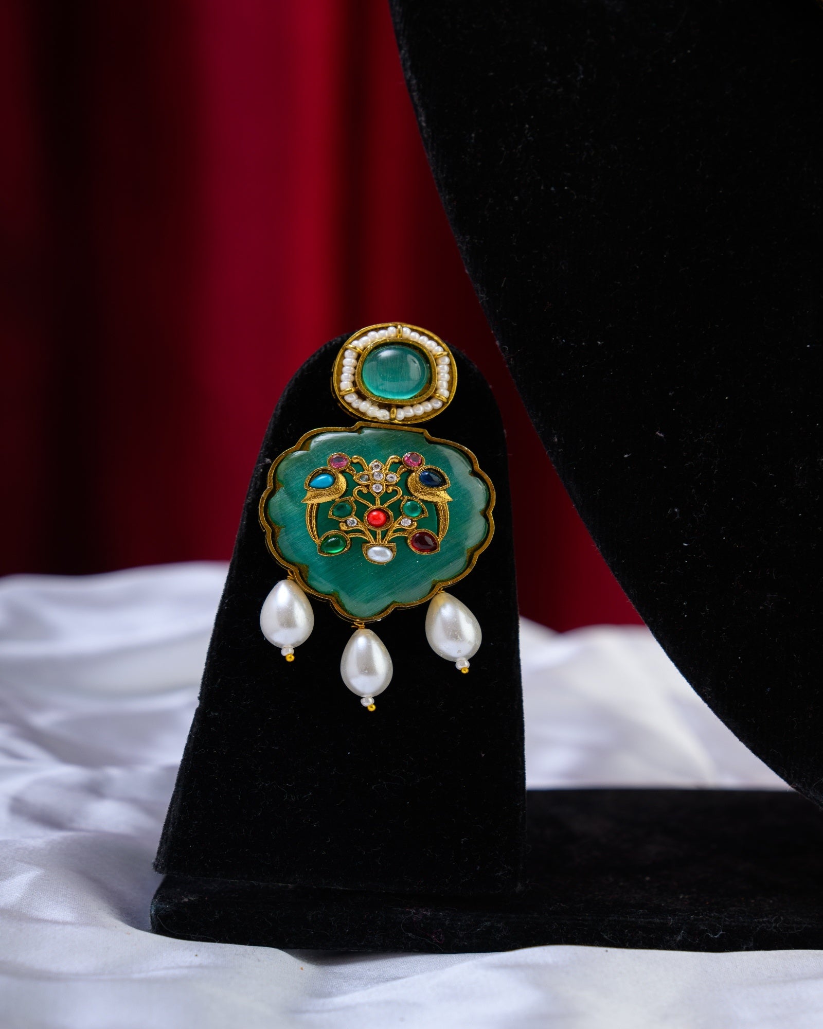 Green Stone with Mehendi Polish Necklace with Earrings