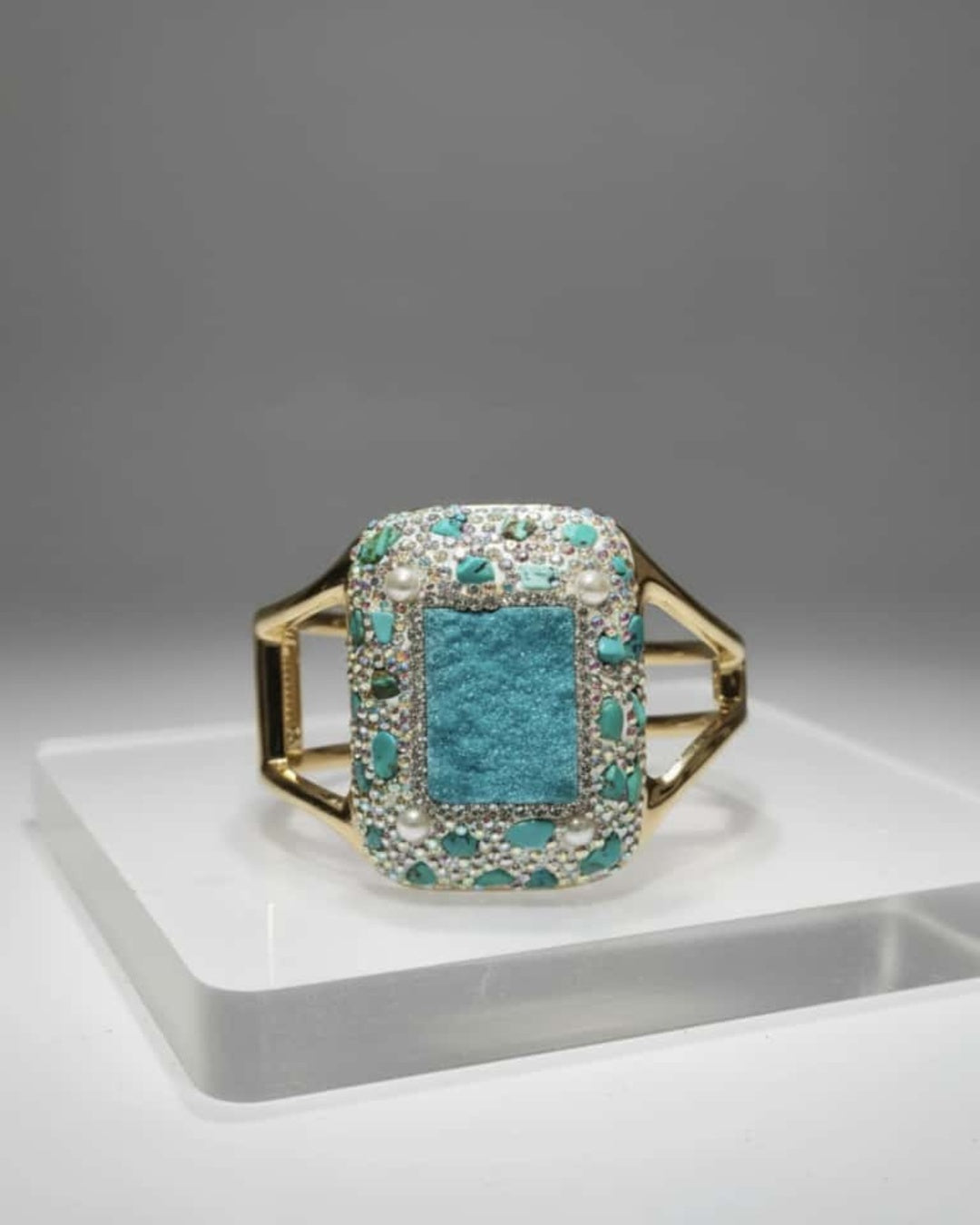 Firoza Bold Bracelet with Small Pearls