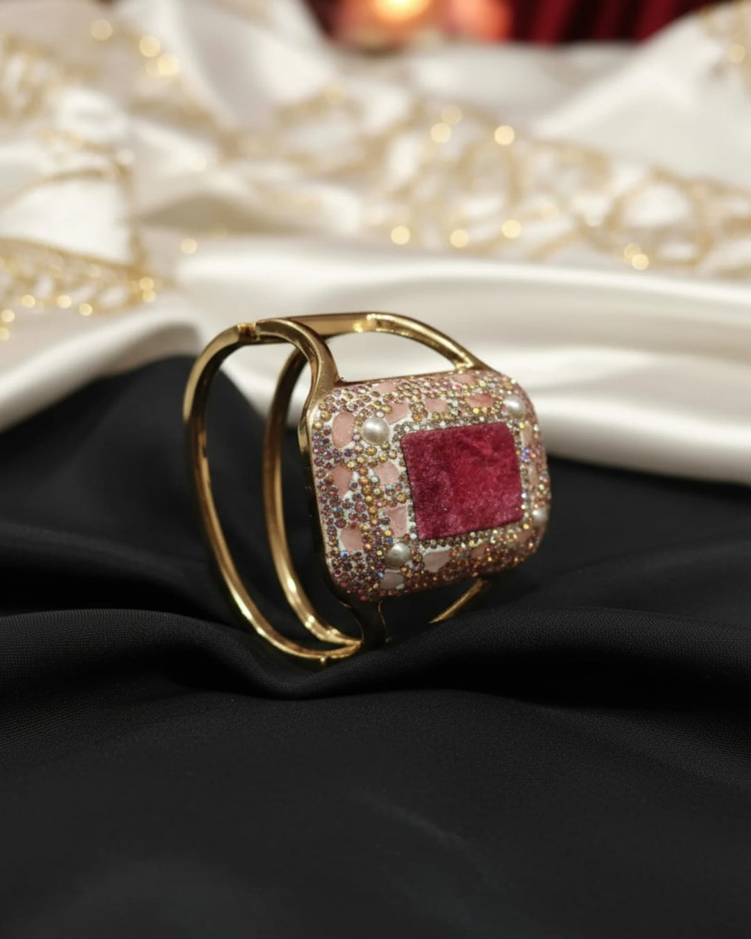 Rose Quartz Bold Bracelet with Small Pearls